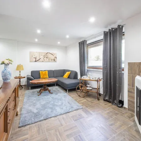 Comfy In With Garden And Terrace Holiday home